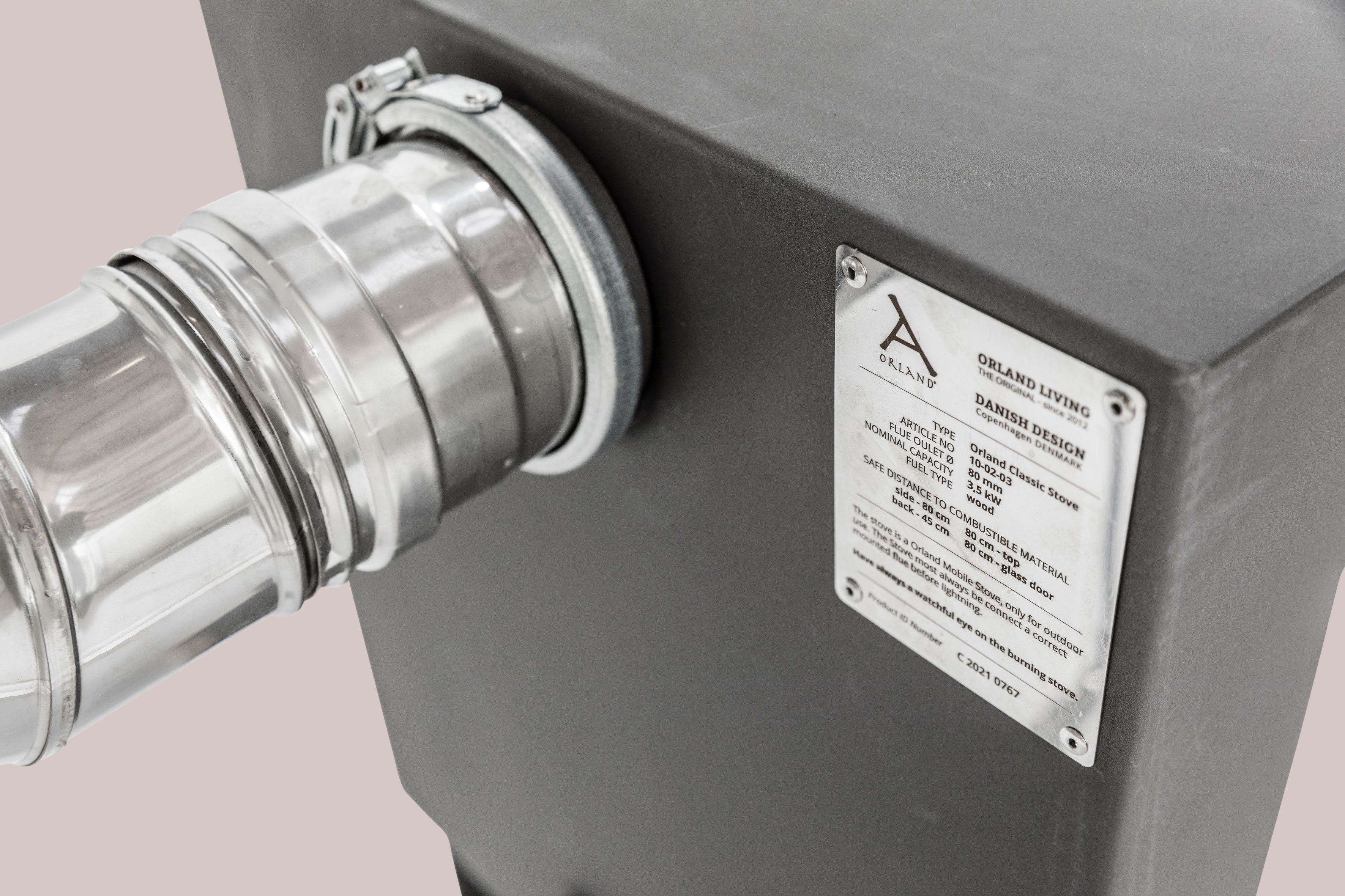 ORLAND CLASSIC STOVE <br>with Flue Kit Special <br>10-05-03 <br>€ 1.195,00