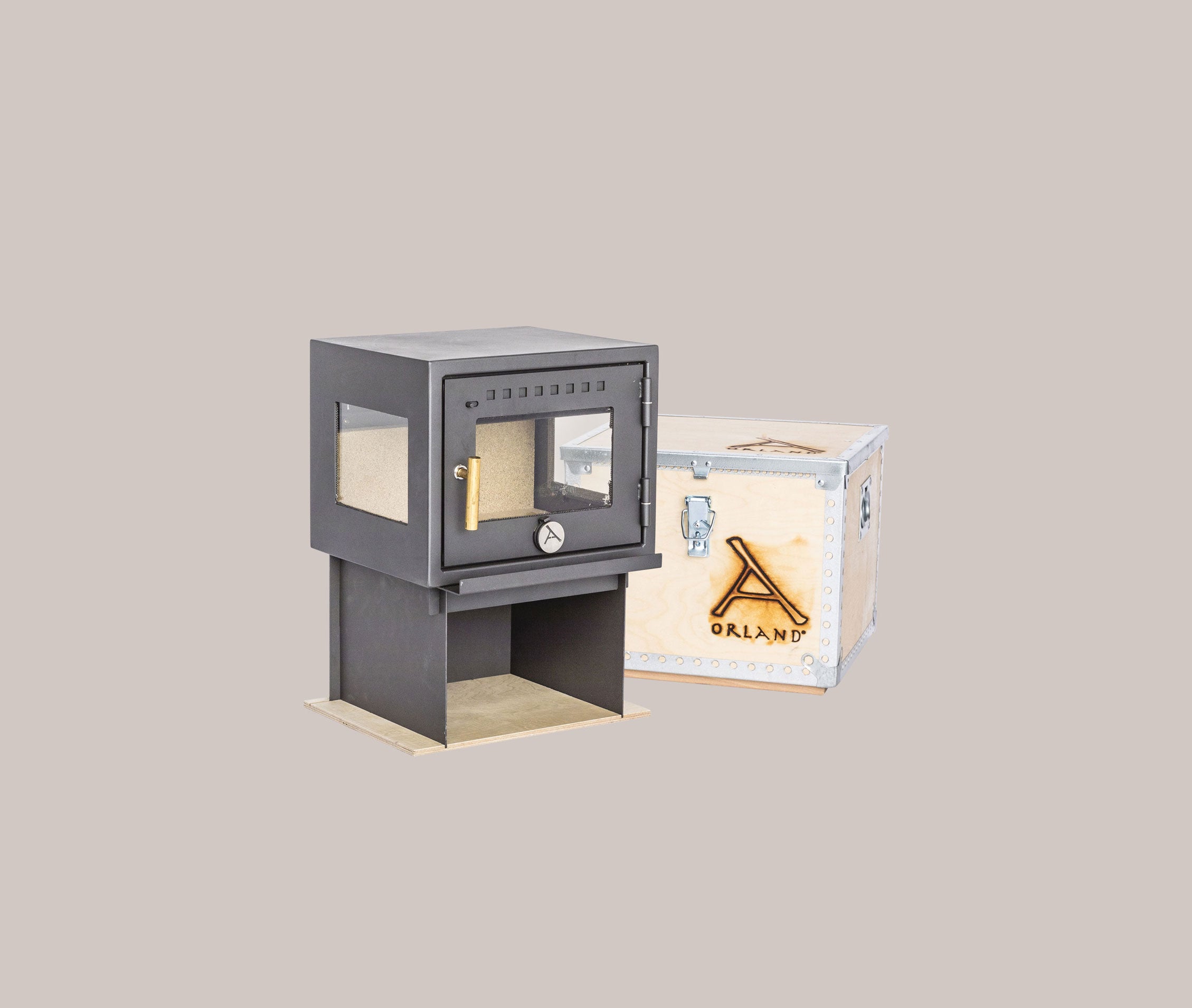 ORLAND COMPACT STOVE <br>incl. Wooden Creates <br>10-01-03 <br>€ 845,00