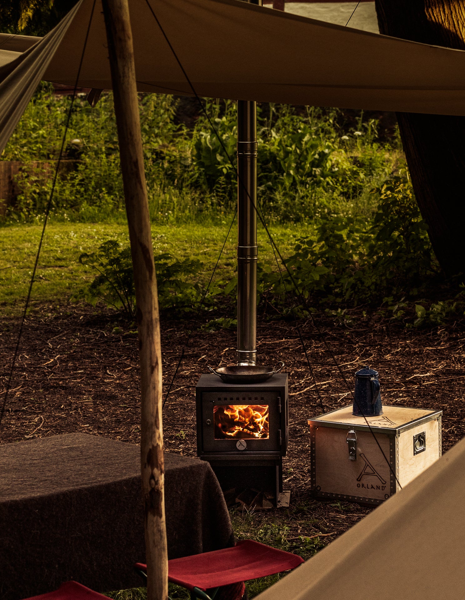 ORLAND COMPACT STOVE <br>incl. Wooden Creates <br>10-01-03 <br>€ 845,00