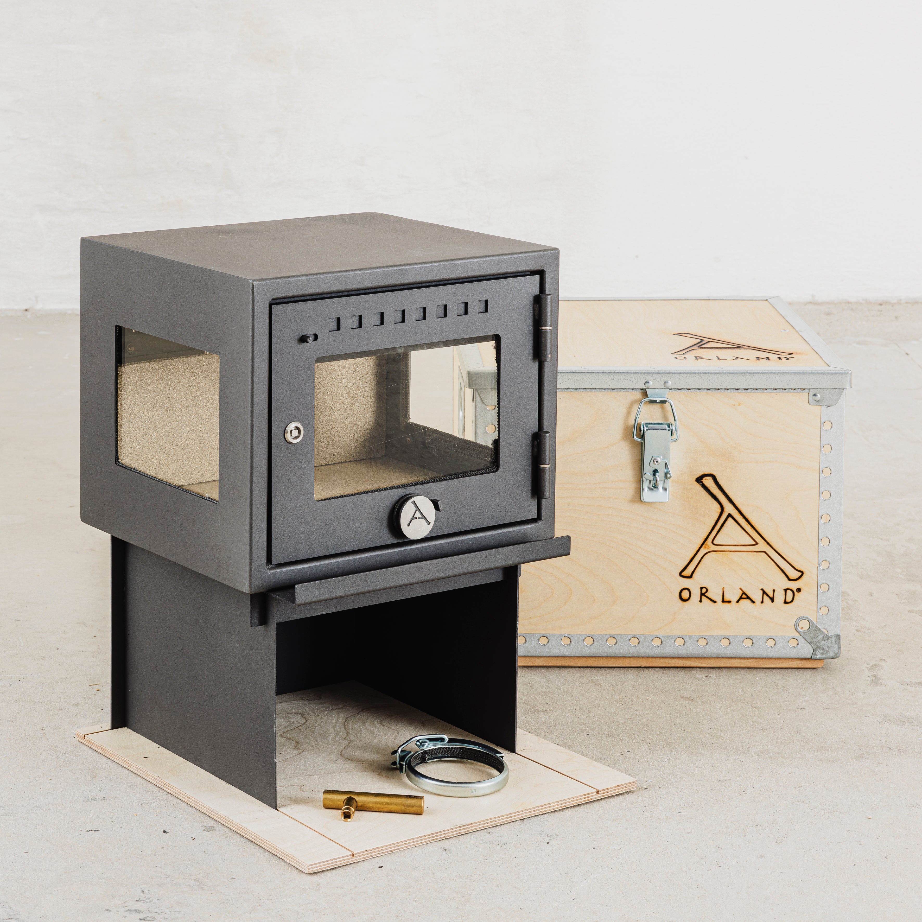 ORLAND COMPACT STOVE incl. Wooden Crate – Orland Living