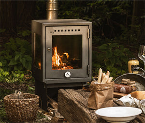 ORLAND CLASSIC STOVE <br>with Flue Kit Special <br>10-05-03 <br>€ 1.195,00